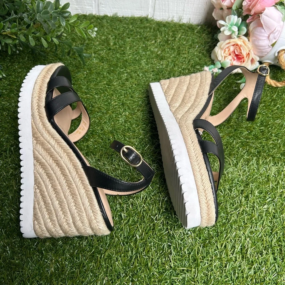 Stuart Weitzman Catlina Leather Wedge Sandals color: black size 5.5 new